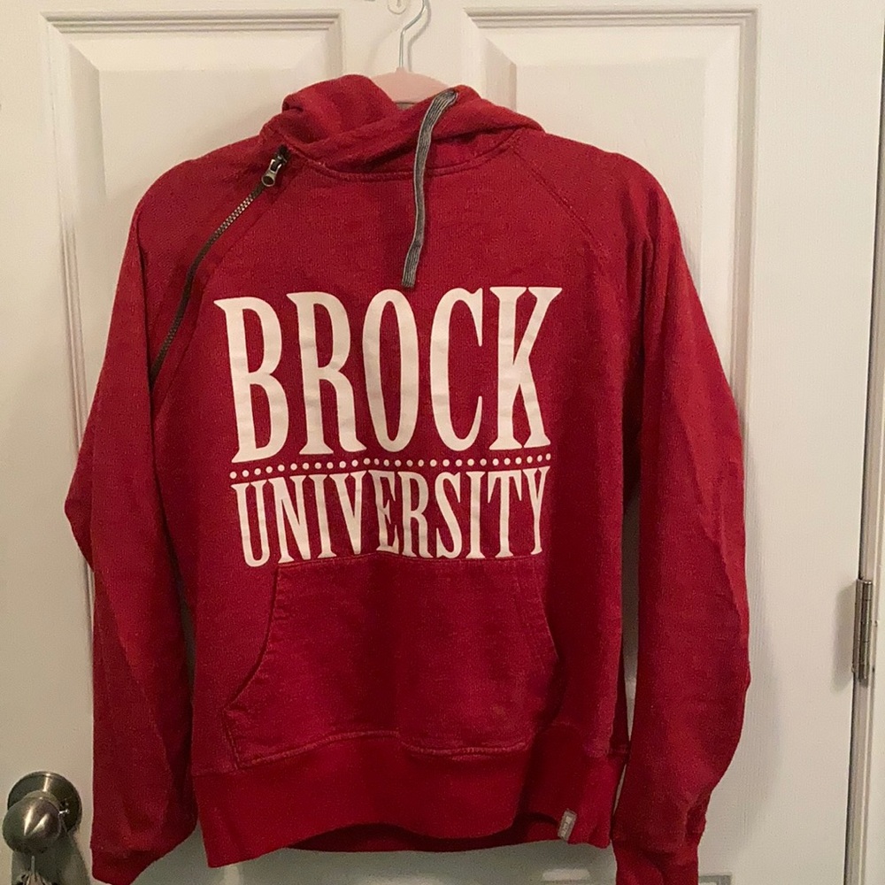 Women’s Small Red Brock university sweater